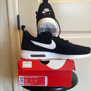 Nike Air Max Tavas Black and White Men's Shoes